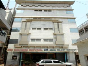 Ug Grand Hotel Bangalore Esterno foto